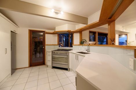 Photo of property in 16 Braemar Road, Castor Bay, Auckland, 0620