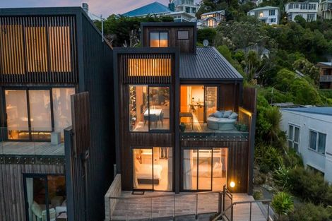 Photo of property in 1b Robieson Lane, Roseneath, Wellington, 6011