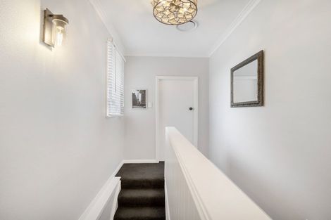 Photo of property in 5 Wigan Place, Hokowhitu, Palmerston North, 4410