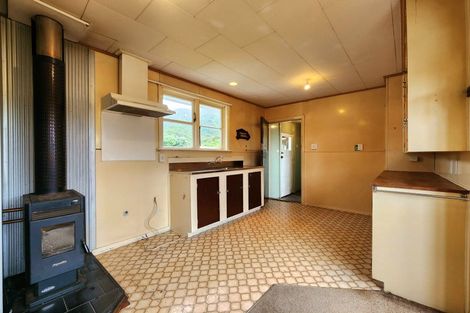 Photo of property in 61 Richmond Street, Cobden, Greymouth, 7802