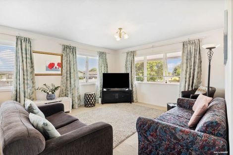 Photo of property in 22 Norfolk Rise, Waiuku, 2123