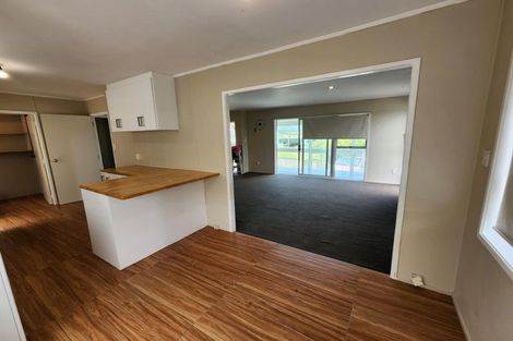 Photo of property in 41 Moncrieff Avenue, Clendon Park, Auckland, 2103