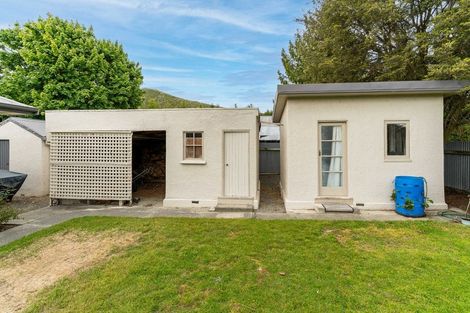 Photo of property in 8a Sutherland Road, Omarama, 9412