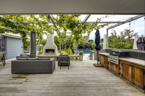 Photo of property in 10 Airini Road, Waimarama, 4294