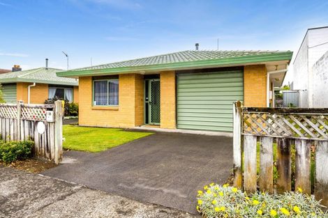 Photo of property in 28 Browne Street, Waitara, 4320