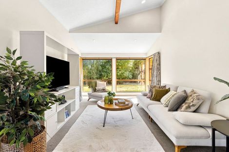 Photo of property in 1 Roto Place, Wanaka, 9305