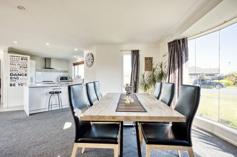 Photo of property in 41 Broadhaven Avenue, Parklands, Christchurch, 8083