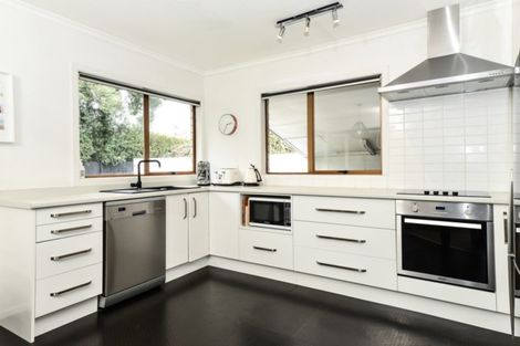 Photo of property in 9 Beerescourt Road, Beerescourt, Hamilton, 3200