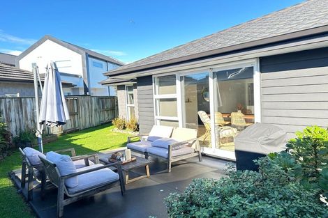 Photo of property in 6 Monaro Place, Papamoa, 3118