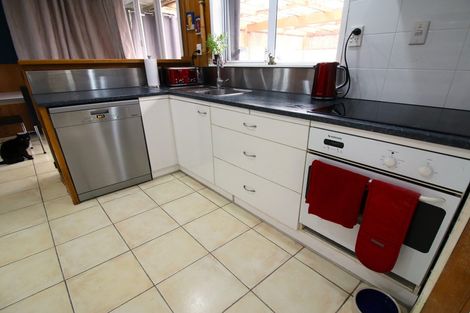 Photo of property in 8 Nicolas Avenue, Glen Eden, Auckland, 0602