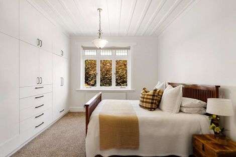 Photo of property in 28 Fitzroy Road, Bluff Hill, Napier, 4110