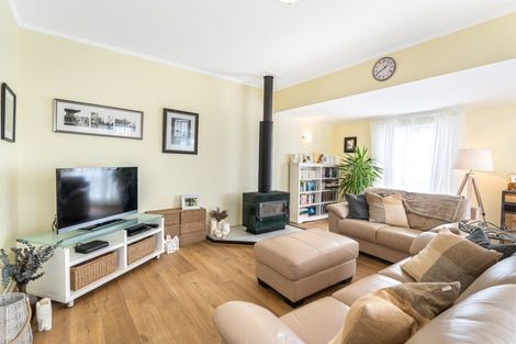 Photo of property in 25 Beach Street, Waikouaiti, 9510