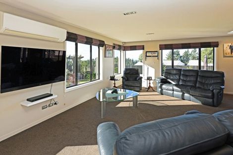 Photo of property in 21 North Ridge Drive, Oamaru North, Oamaru, 9400