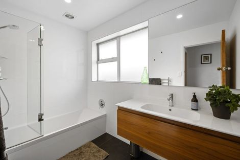 Photo of property in 426 Devon Street West, Lynmouth, New Plymouth, 4310