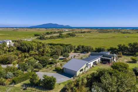Photo of property in 38 Puruaha Road, Te Horo, Otaki, 5581