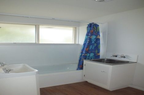 Photo of property in 3/6 Division Street, Riccarton, Christchurch, 8041