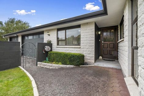Photo of property in 27 Humphries Place, Awapuni, Palmerston North, 4412