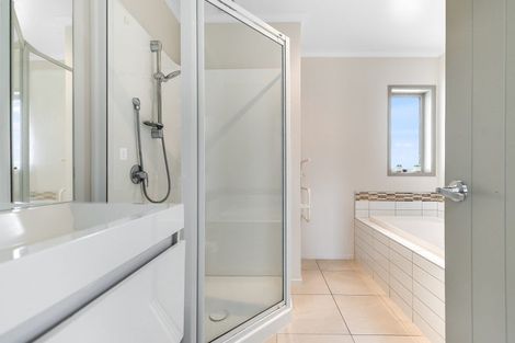 Photo of property in 21 Wiltshire Drive, Huntington, Hamilton, 3210