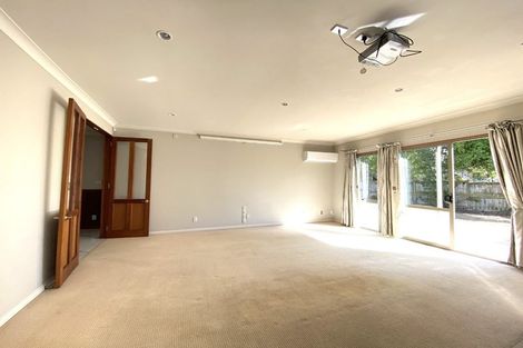 Photo of property in 15 Kaseng Place, East Tamaki Heights, Auckland, 2016