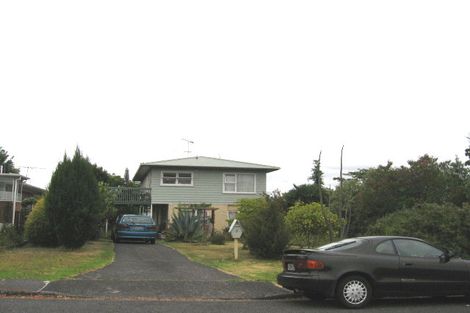 Photo of property in 10 Evelyn Place, Hillcrest, Auckland, 0627