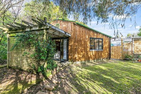 Photo of property in 8 Tetley Road, Surfdale, Waiheke Island, 1081