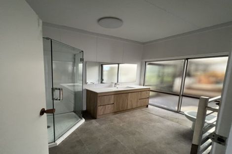 Photo of property in 20 Portobello Place, Torbay, Auckland, 0630