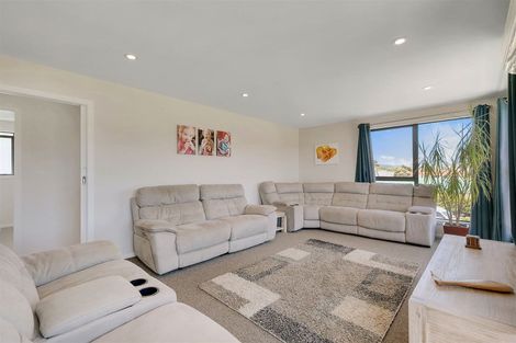 Photo of property in 1 John Street, Titahi Bay, Porirua, 5022