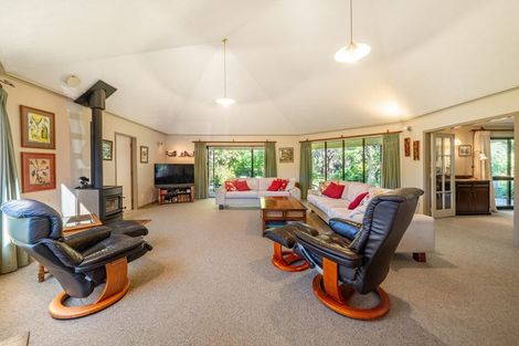 Photo of property in 119 Paekakariki Hill Road, Pauatahanui, Porirua, 5381
