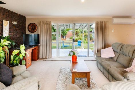 Photo of property in 14 Wedgwood Grove, Highbury, Palmerston North, 4412