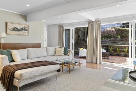 Photo of property in 73 Kurupae Road, Hilltop, Taupo, 3330