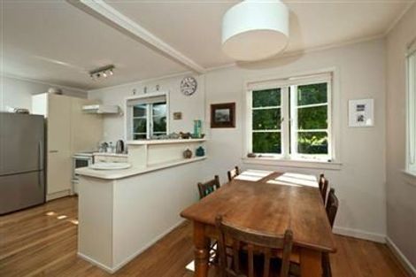 Photo of property in 1/29 View Road, Campbells Bay, Auckland, 0630