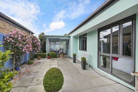 Photo of property in 1/66 Broadhaven Avenue, Parklands, Christchurch, 8083