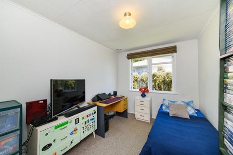 Photo of property in 5 Antrim Place, Hokowhitu, Palmerston North, 4410