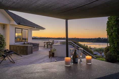 Photo of property in 29 Downing Place, Welcome Bay, Tauranga, 3112