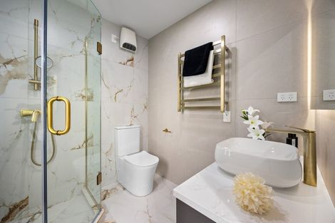 Photo of property in 35 Park Green Avenue, Rosehill, Papakura, 2113