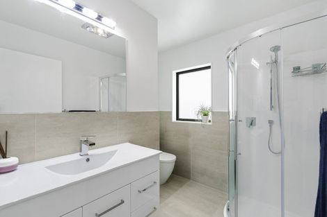 Photo of property in 28 Tawhiti Road, Pukekohe, 2120