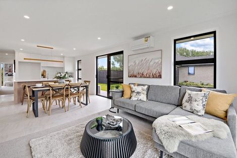 Photo of property in 78 Metoriti Crescent, Karaka, 2124