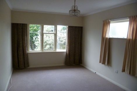 Photo of property in 27 Ake Ake Avenue, Hokowhitu, Palmerston North, 4410