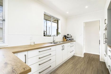 Photo of property in 49 Rhonda Avenue, Deanwell, Hamilton, 3206