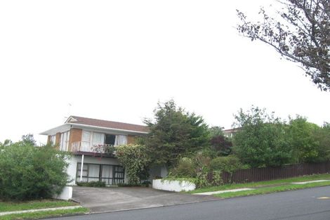 Photo of property in 32 Riverhills Avenue, Pakuranga Heights, Auckland, 2010