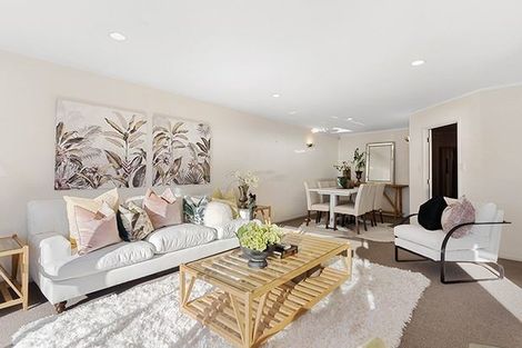 Photo of property in 110 Clovelly Road, Bucklands Beach, Auckland, 2012