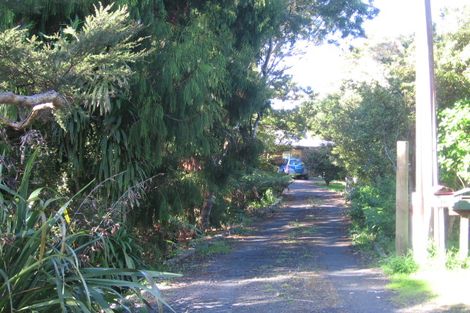 Photo of property in 16 Dorothy Road, Laingholm, Auckland, 0604