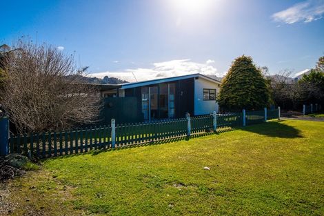 Photo of property in 16 Station Road, Puriri, Thames, 3578