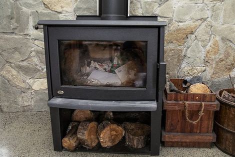 Photo of property in 257 Metcalfe Road, Matakohe, 0593