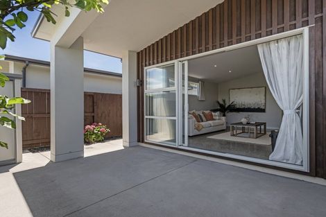 Photo of property in 18 Saint Pauls Drive, Brookfield, Tauranga, 3110