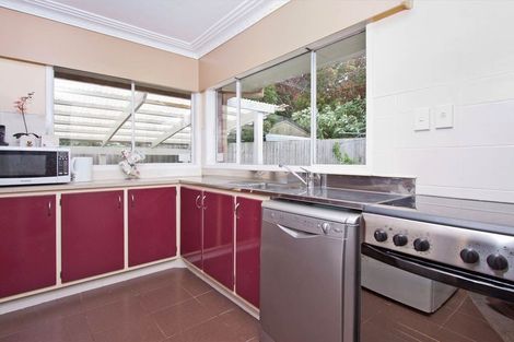 Photo of property in 1/104a Bolton Street, Blockhouse Bay, Auckland, 0600