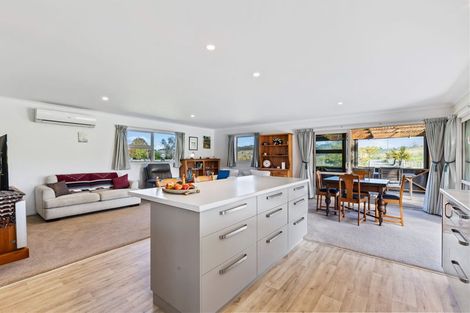 Photo of property in 46 Franklin Road, Paparoa, 0571