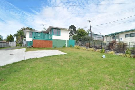 Photo of property in 50 Beaubank Road, Kelston, Auckland, 0602
