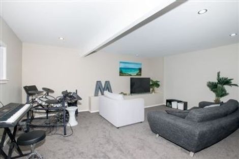 Photo of property in 57 Pacific Parade, Army Bay, Whangaparaoa, 0930