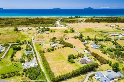 Photo of property in 60 Uretiti Road, Waipu, 0582